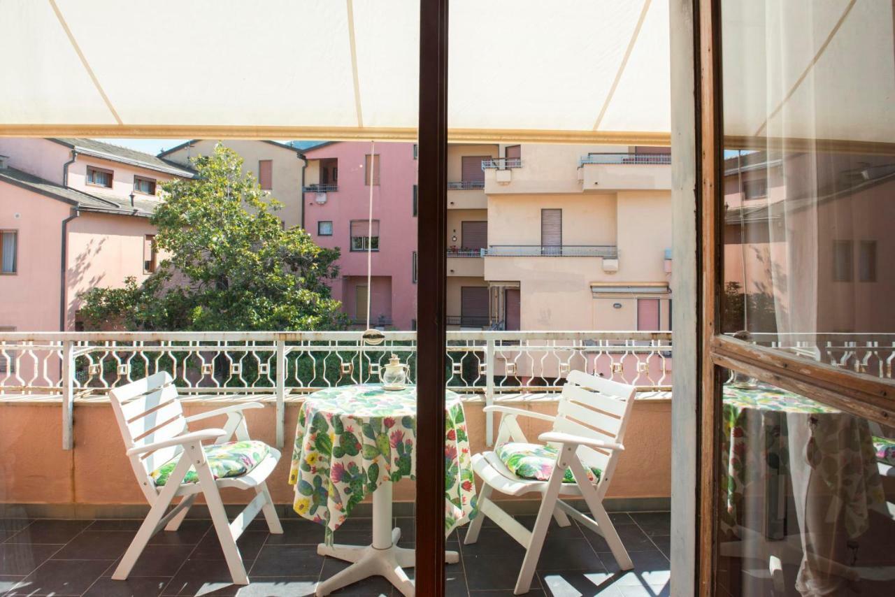 Casa Maestrale -Mistral Sea Breeze Διαμέρισμα Μοντερόσο αλ Μάρε Εξωτερικό φωτογραφία